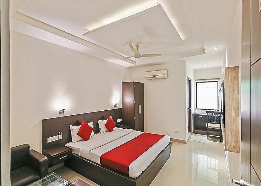 Uttar Pradesh Agra Executive Room