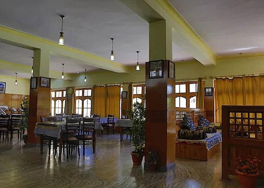 Jammu and Kashmir Srinagar Food & Dining