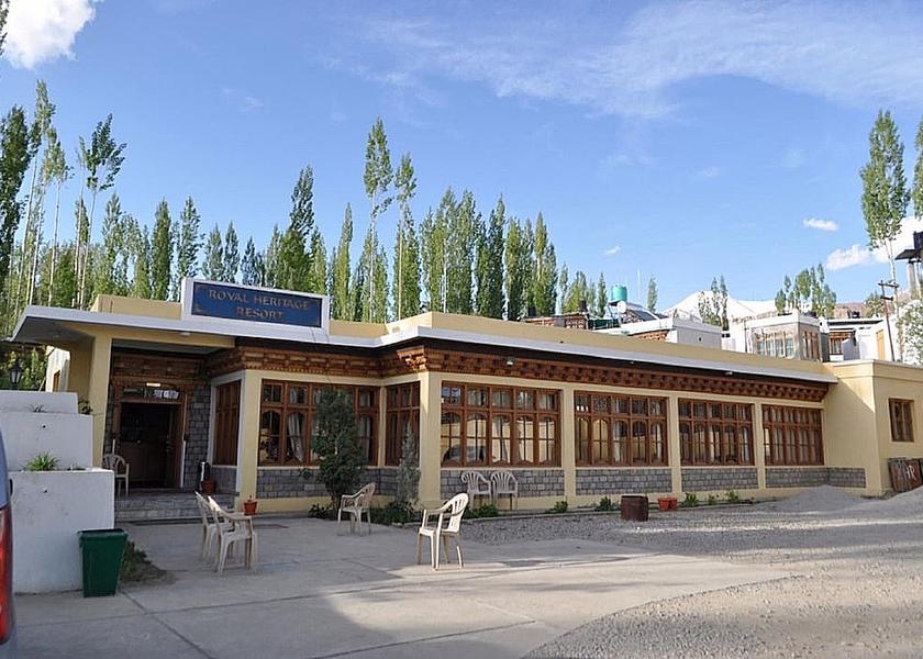 Jammu and Kashmir Srinagar Facade