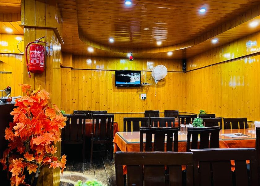 Jammu and Kashmir Gulmarg Food & Dining