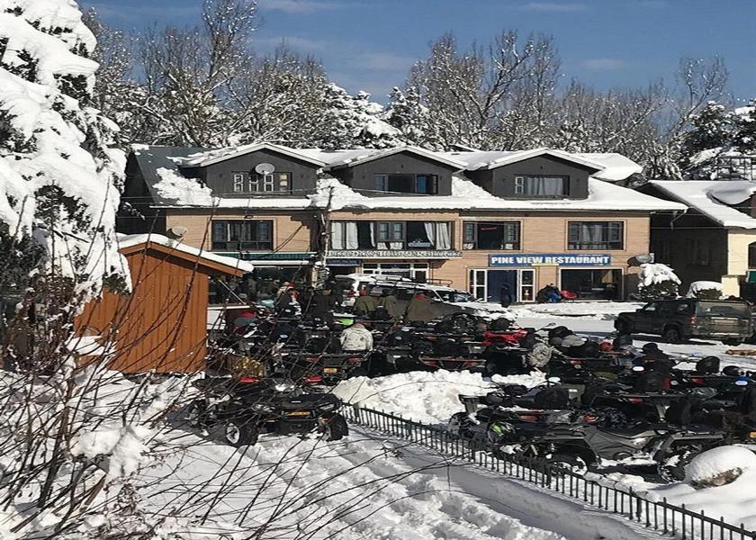 Jammu and Kashmir Gulmarg Hotel Exterior