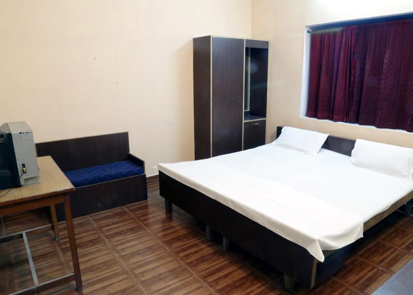 Uttar Pradesh Prayagraj Non AC Double bed
