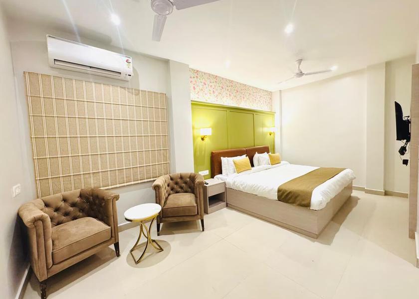 Uttar Pradesh Prayagraj AC Executive Room