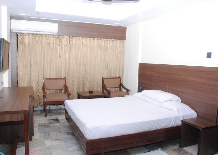 Andhra Pradesh Kakinada Standard Room