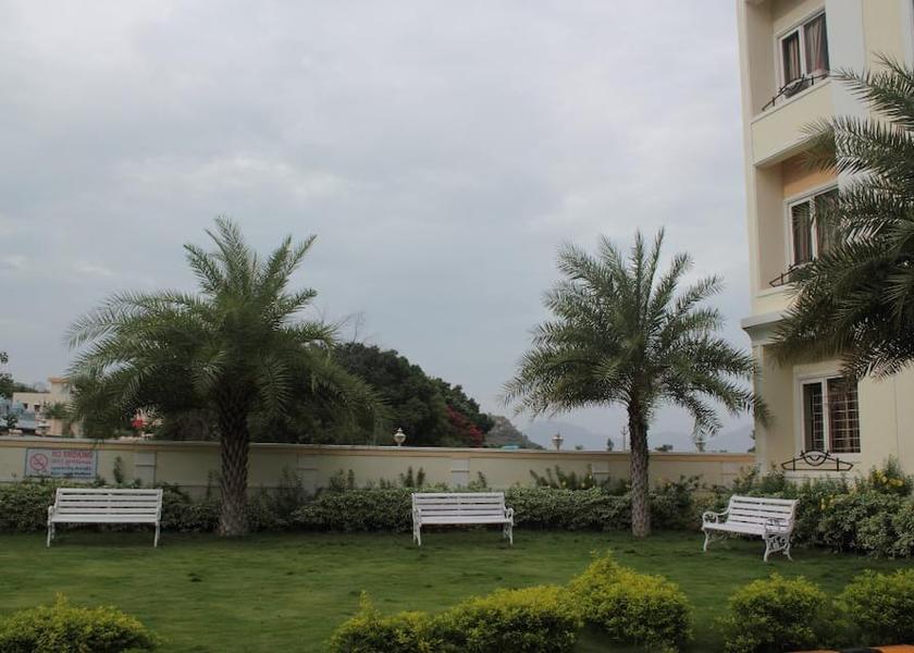 Andhra Pradesh Srikalahasti Garden