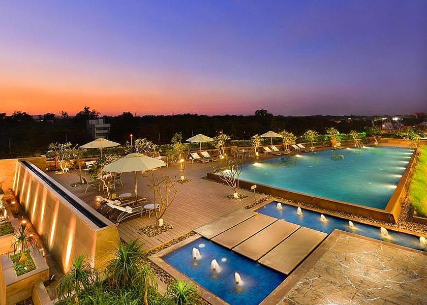Gujarat Ahmedabad Swimming pool
