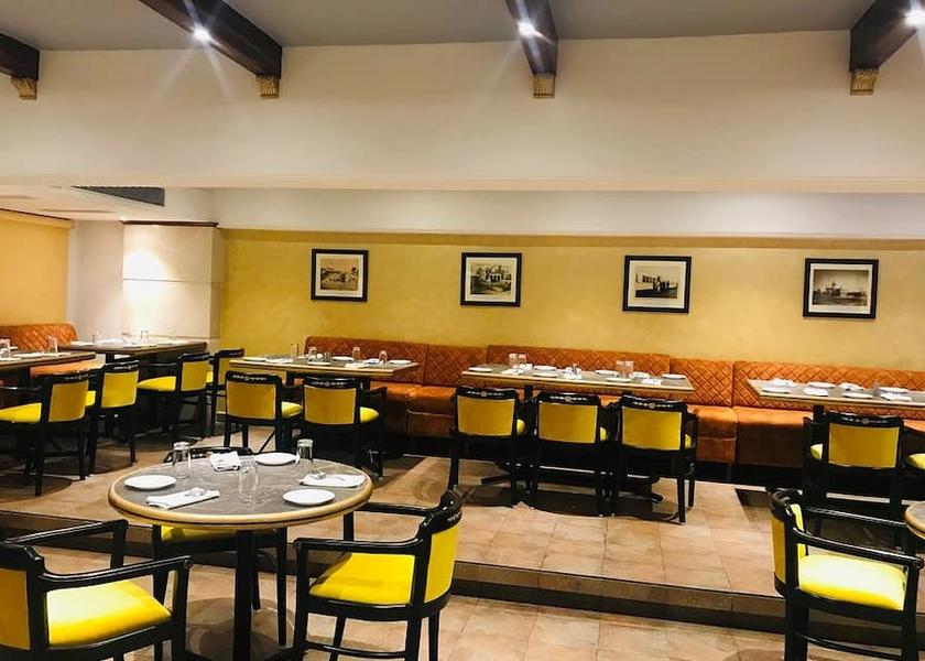 Madhya Pradesh Indore Food & Dining