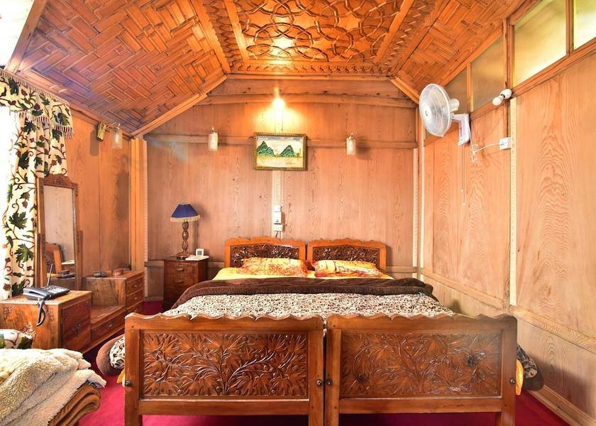 Jammu and Kashmir Srinagar Classic Triple Room