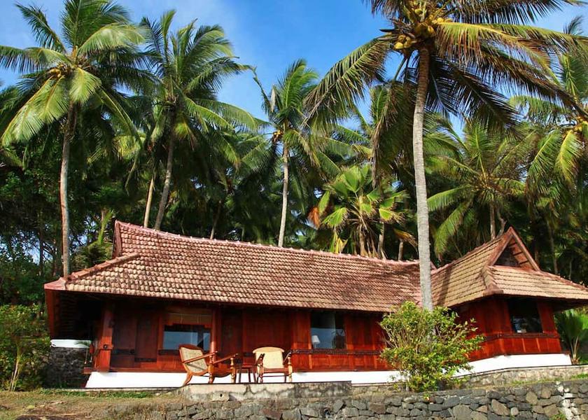 Kerala Venganoor Hotel Exterior