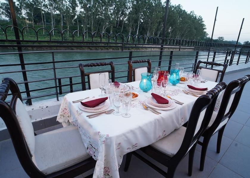 Punjab Pathankot Riverside Restaurant