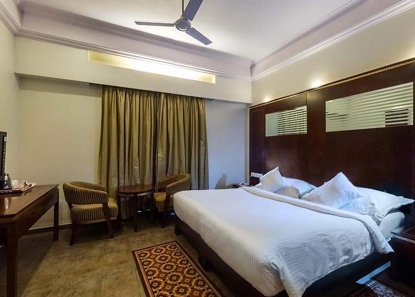 Andhra Pradesh Kakinada Deluxe Room