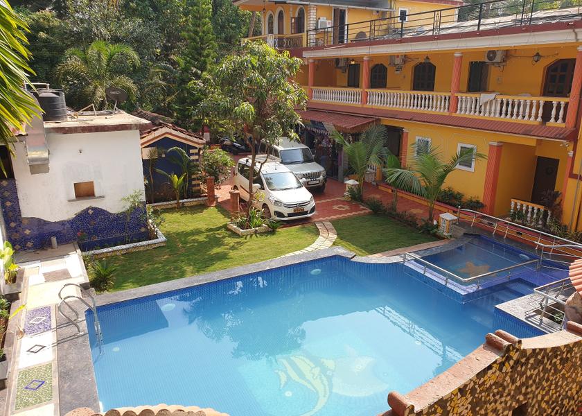 Goa Calangute Pool