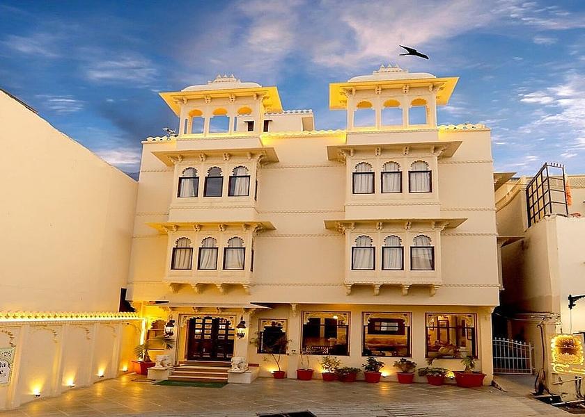 Rajasthan Udaipur Hotel Exterior
