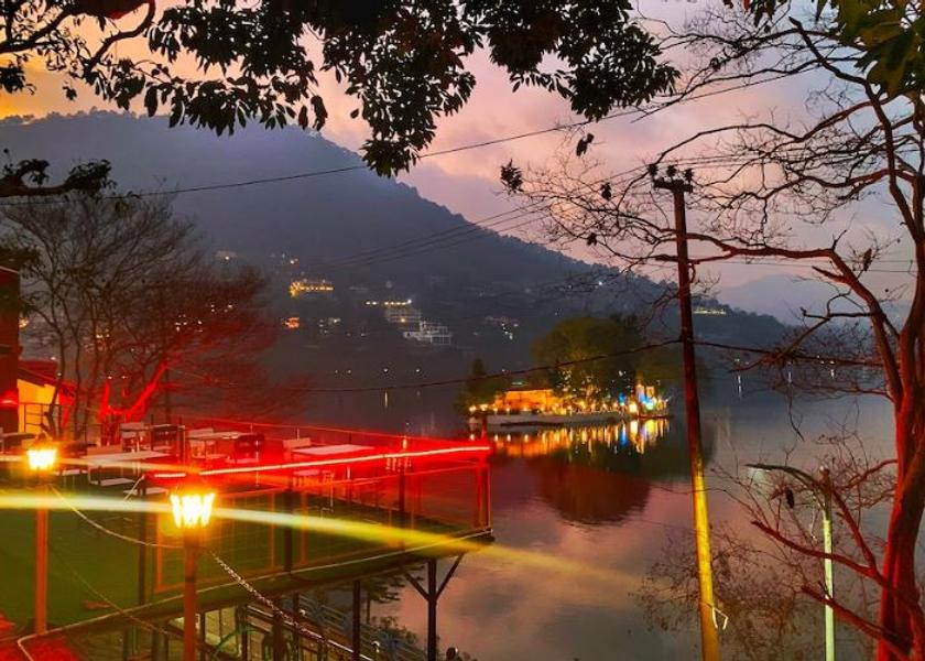 Uttarakhand Nainital Hotel View