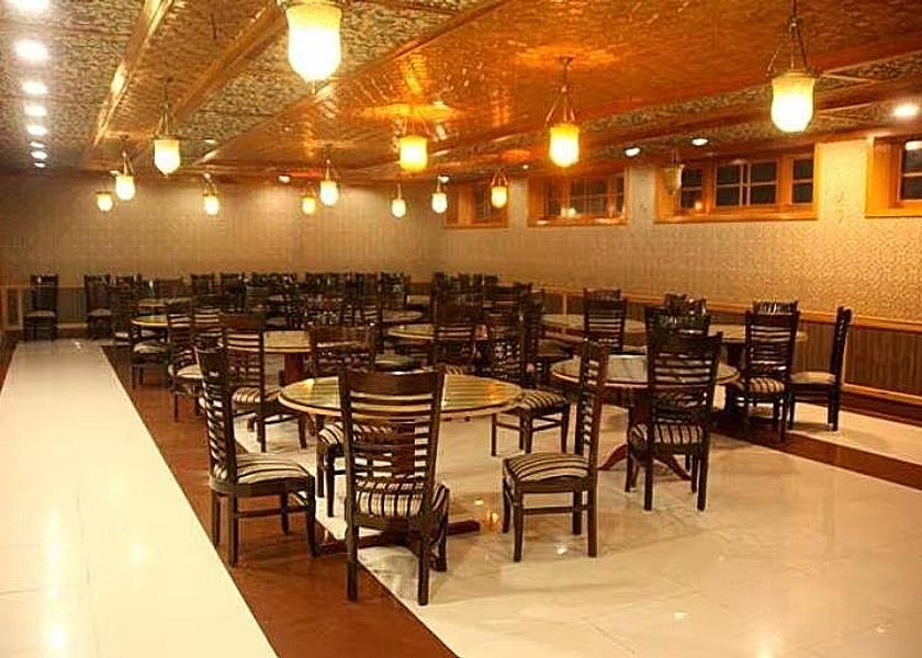Jammu and Kashmir Srinagar Dining Area