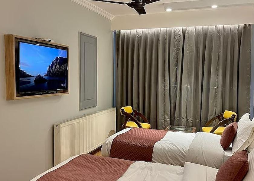 Jammu and Kashmir Srinagar Room