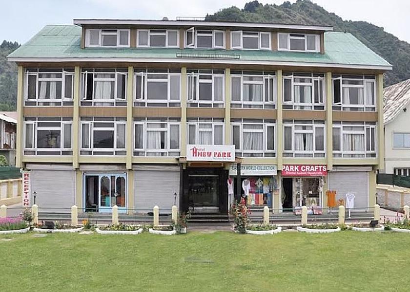 Jammu and Kashmir Srinagar Hotel Exterior