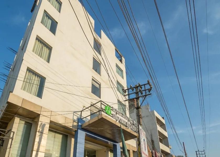 Uttar Pradesh Varanasi Hotel Exterior