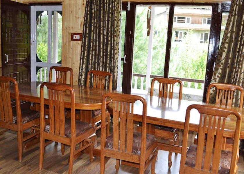 Jammu and Kashmir Pahalgam Dining Area