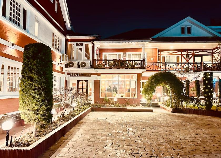 Jammu and Kashmir Srinagar Hotel Exterior