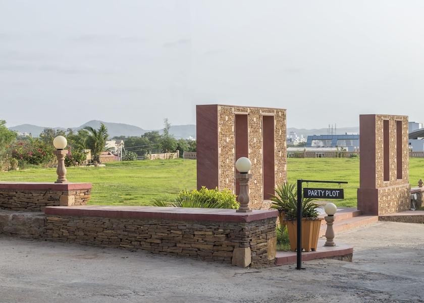 Gujarat Bhuj Property grounds