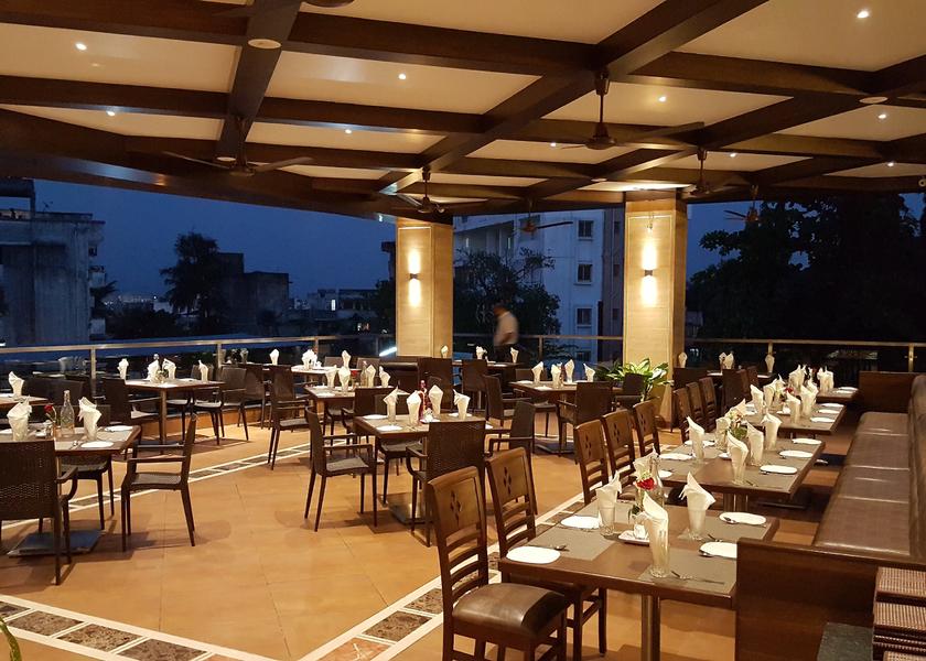 Maharashtra Kolhapur Food & Dining