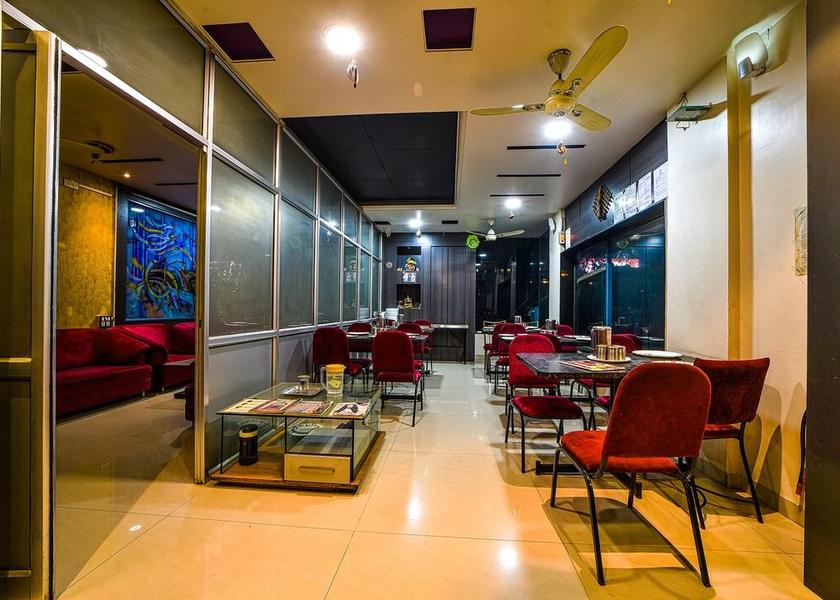 Maharashtra Kolhapur Food & Dining