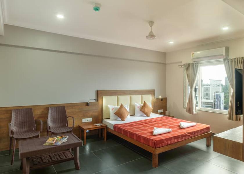 Maharashtra Kolhapur Deluxe AC Room