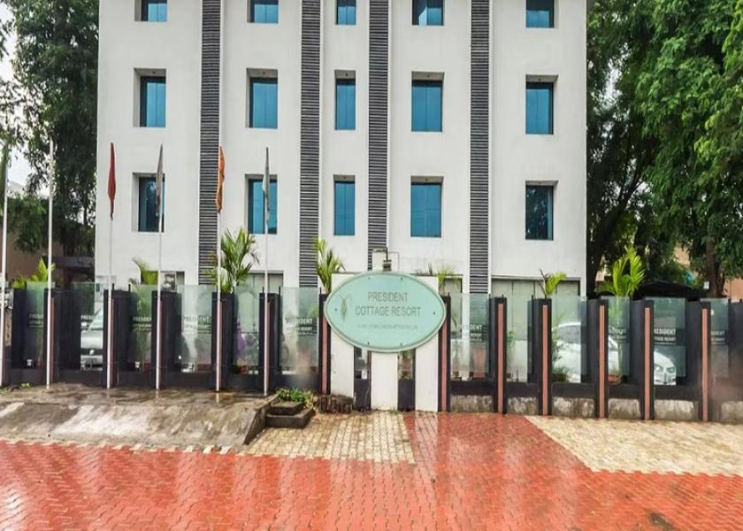 Maharashtra Jalgaon Hotel Exterior