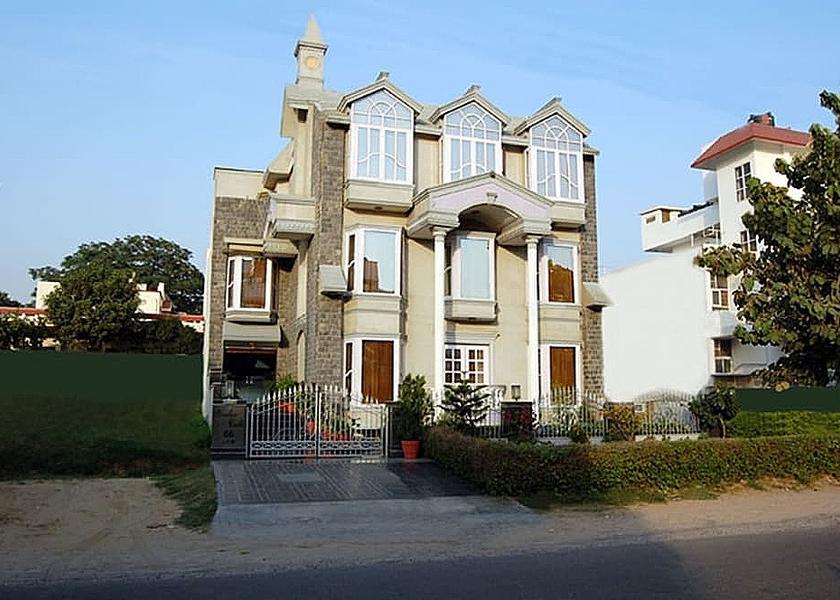 Haryana Gurugram Hotel Exterior