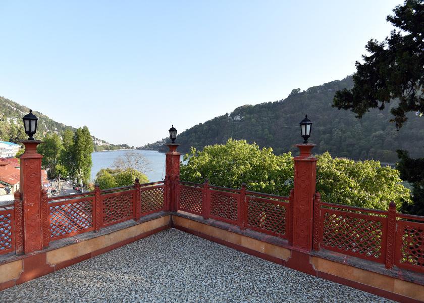 Uttarakhand Nainital Hotel View
