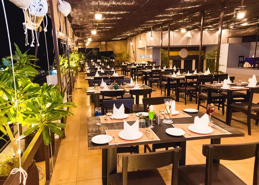 Madhya Pradesh Indore Food & Dining