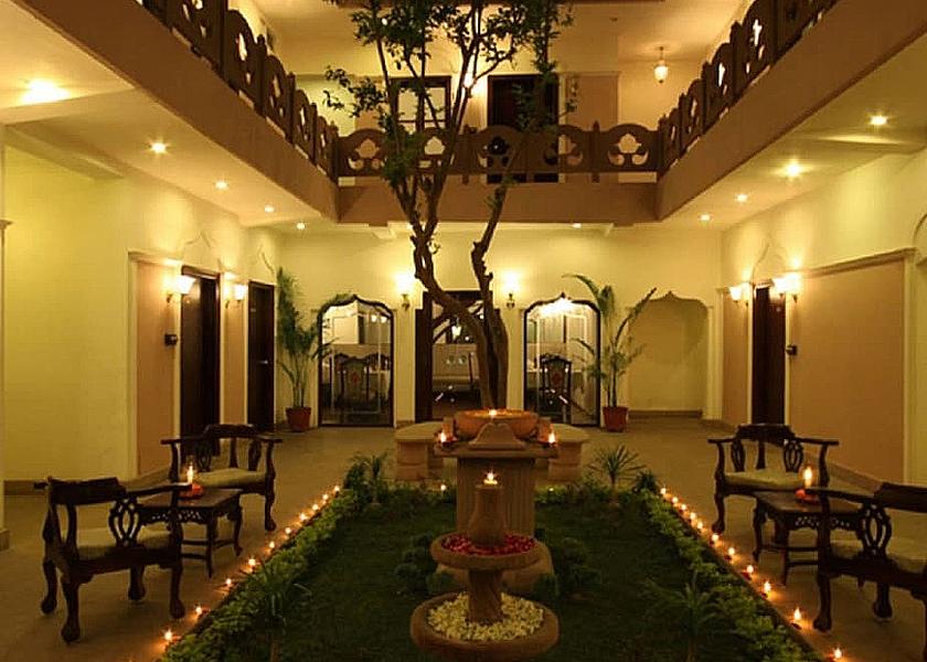 Uttar Pradesh Varanasi Hotel Exterior