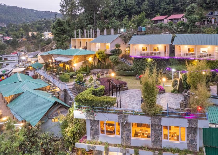 Uttarakhand Kausani Exterior