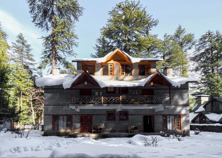 Himachal Pradesh Manali Hotel Exterior