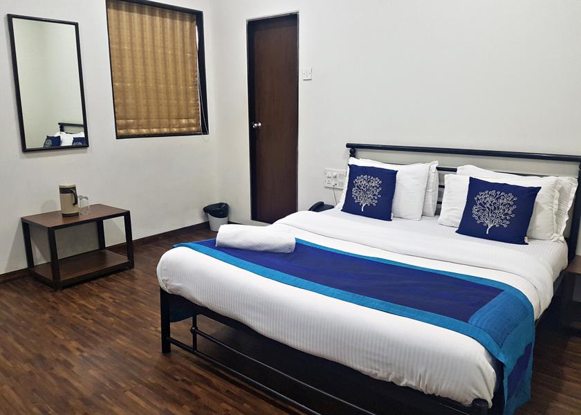 Maharashtra Mumbai Deluxe Room