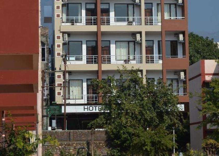 Uttarakhand Rishikesh Hotel Exterior