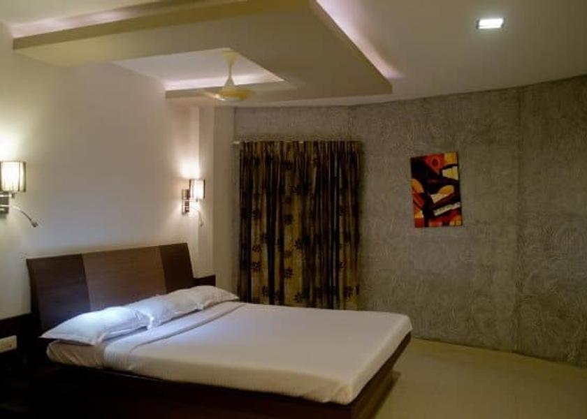 Tamil Nadu Tirupur Family Room
