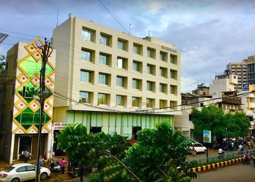 Maharashtra Jalgaon Hotel Exterior