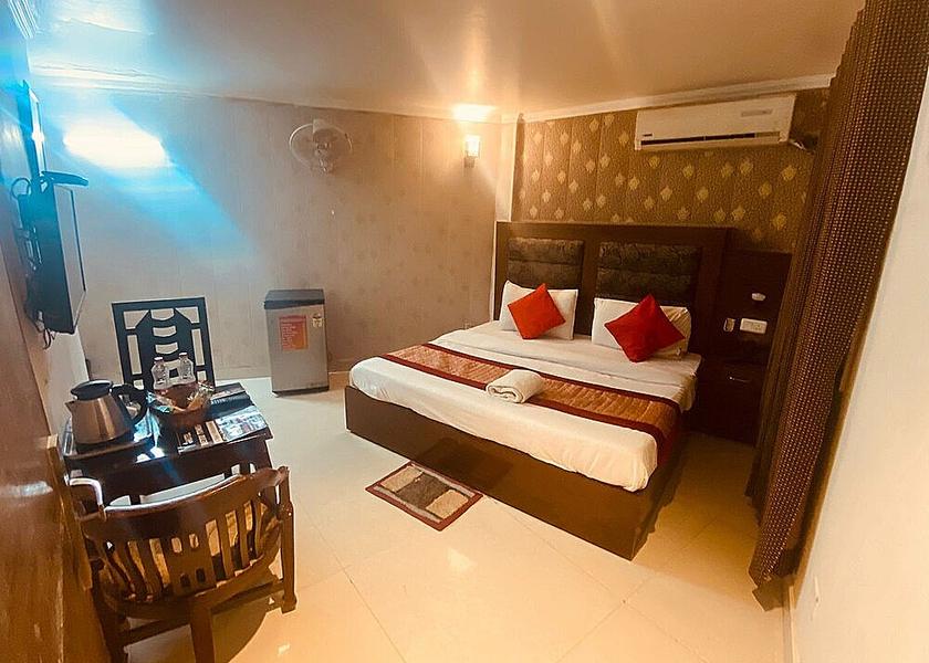 Delhi Delhi Room