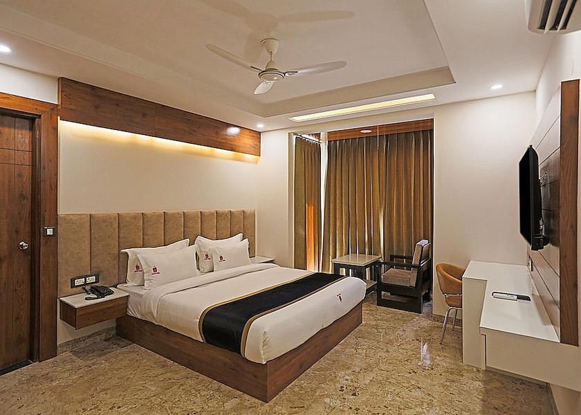Delhi Delhi Room