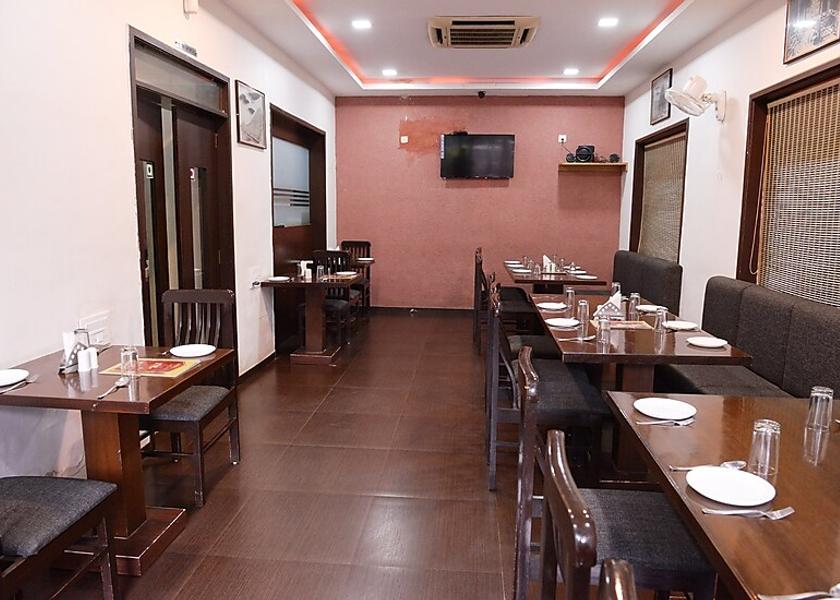Gujarat Vadodara Food & Dining