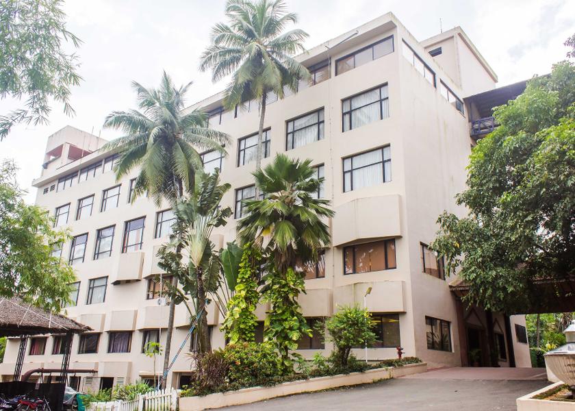 Kerala Guruvayur Hotel Exterior