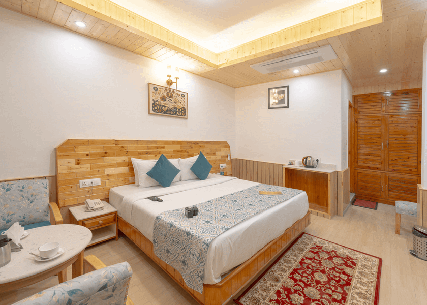 Himachal Pradesh Manali Deluxe Room(No View) Air Conditioned/Centrally Heated