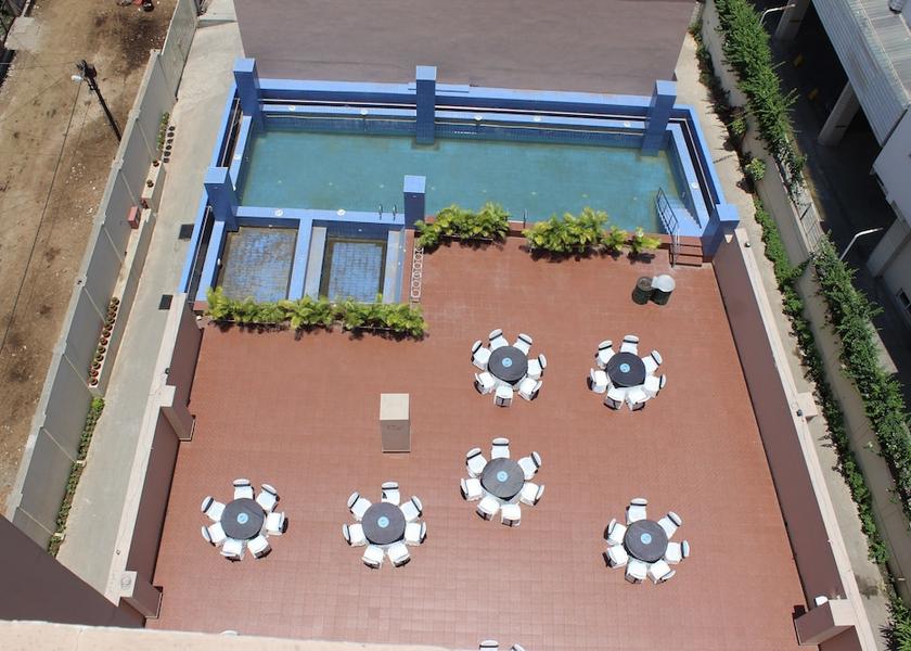 Jharkhand Jamshedpur Indoor/outdoor pool