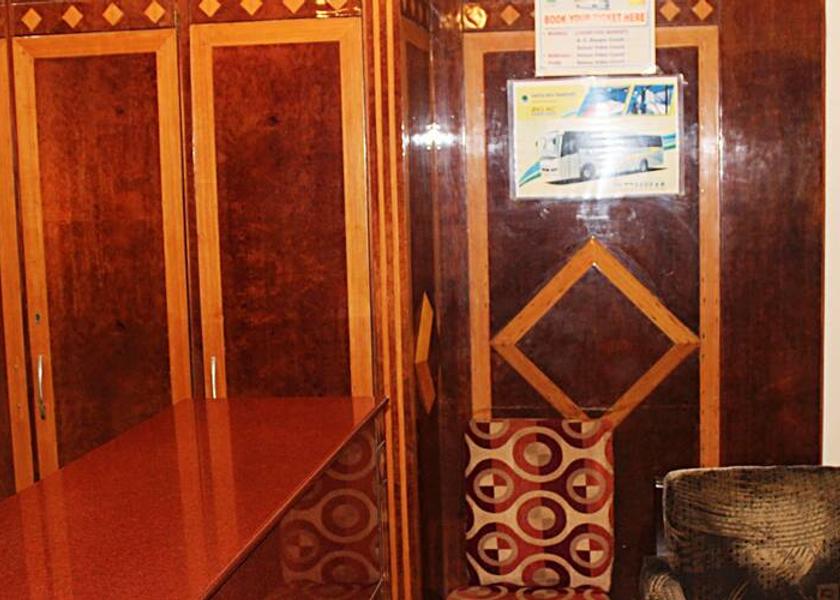 Maharashtra Chiplun lobby