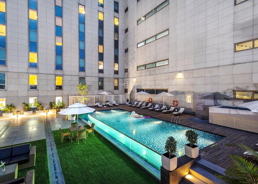 Delhi Delhi Pool