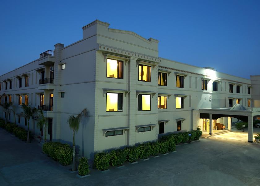 Uttarakhand Rudrapur Hotel Exterior