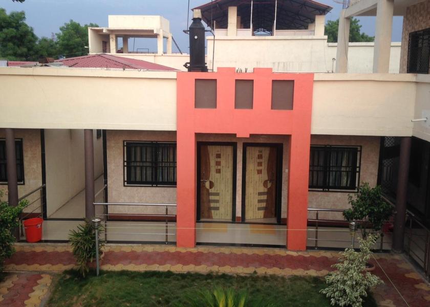Maharashtra Shirdi Hotel Exterior