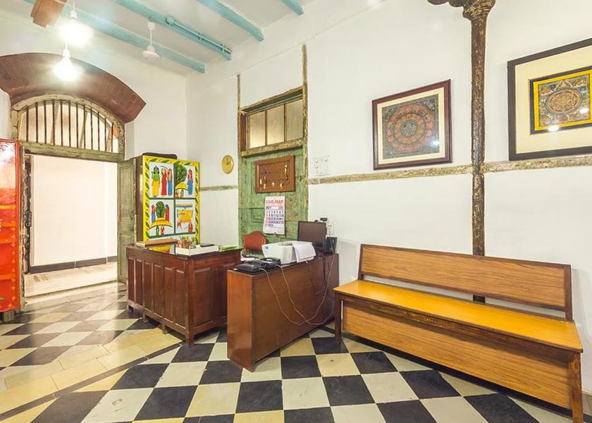 Maharashtra Mumbai Public Areas